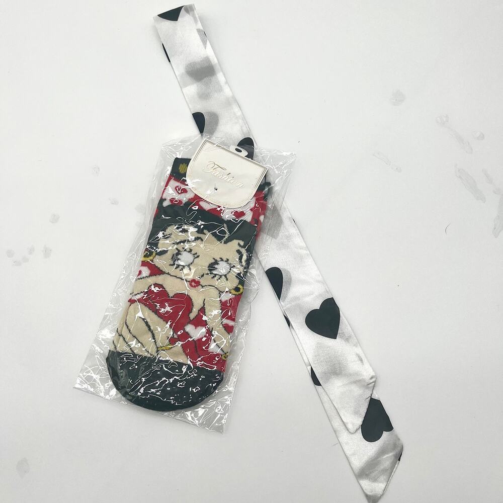 💜 BETTY BOOP NWT Socks and Bag Scarf